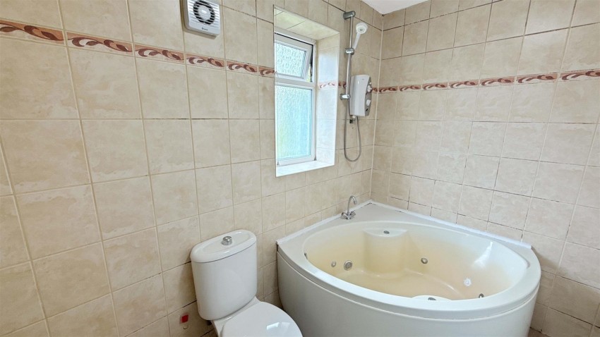 Images for Lilac Avenue, Swinton