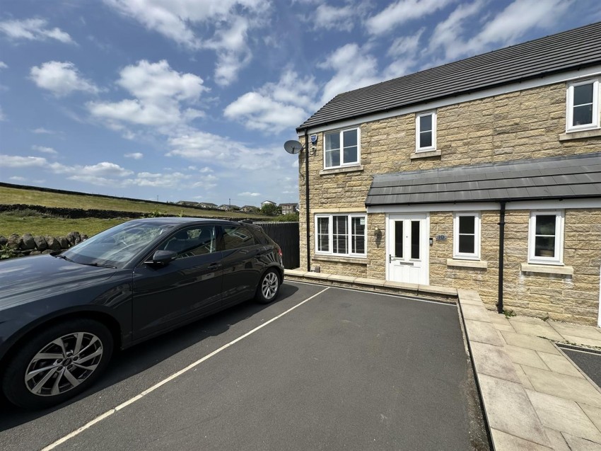 Images for Glatton Drive, Oakworth, Keighley