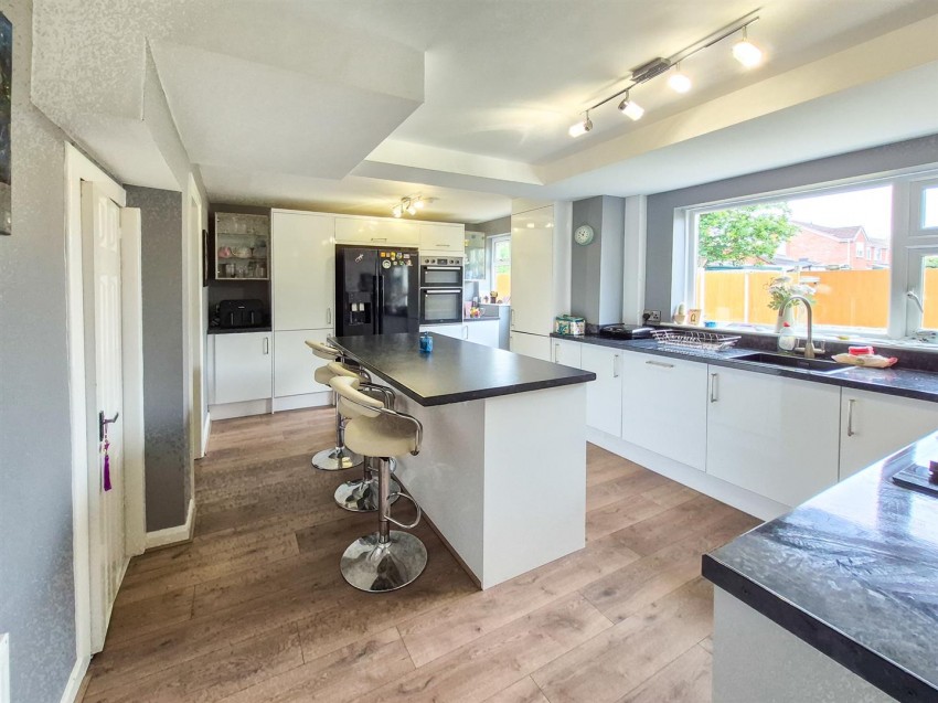 Images for Bettisfield Avenue, Bromborough