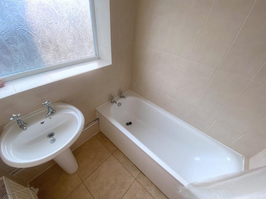 Images for St. Martins Avenue, Luton