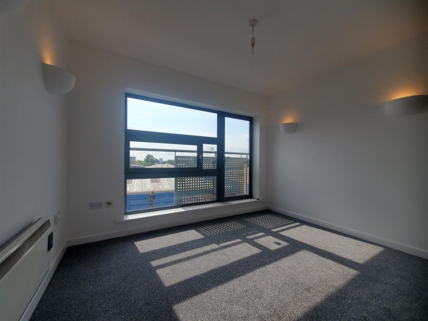 Images for The Point, Whitehall Place, Leeds, LS12