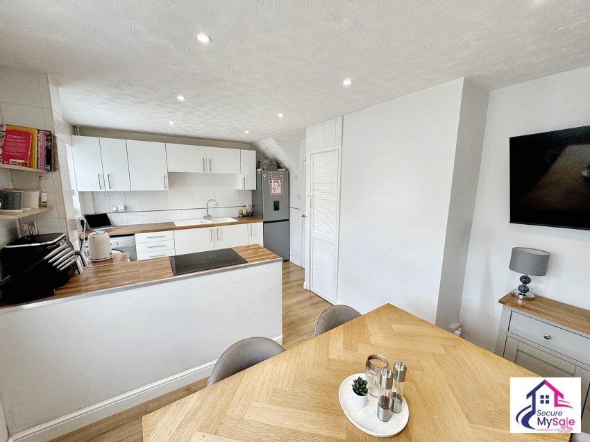Images for Sixth Avenue, Grantham