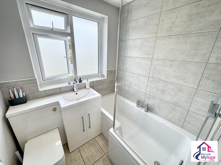 Images for Sixth Avenue, Grantham