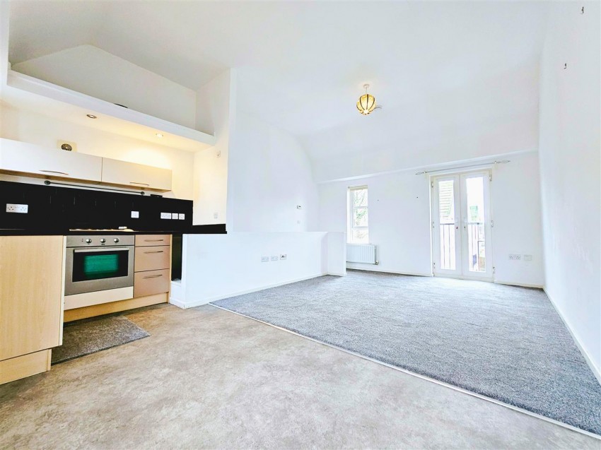 Images for Heathlands Grange, Stapenhill, Burton-On-Trent