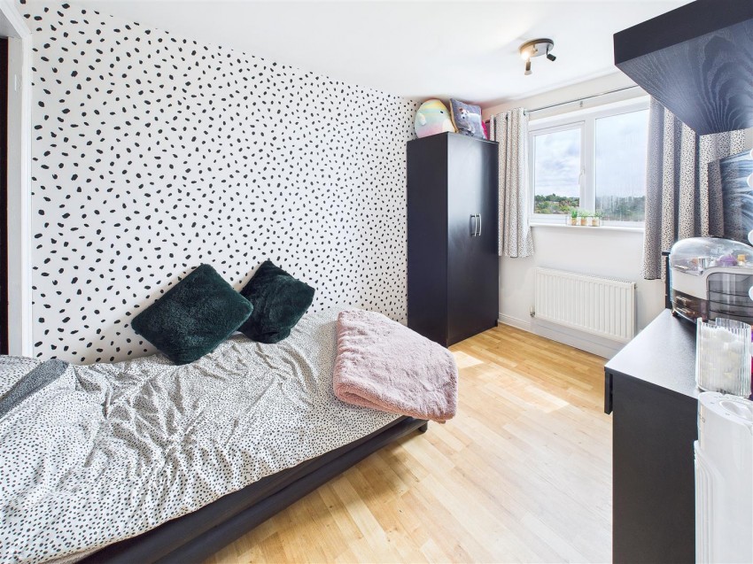 Images for Clifton Way, Burton-On-Trent