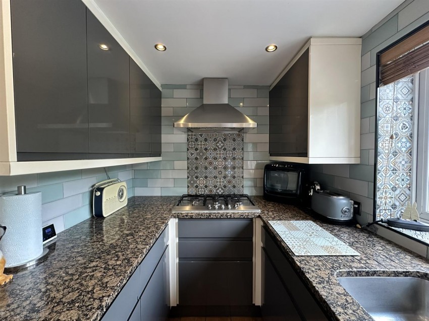 Images for Moor View Drive, Bingley