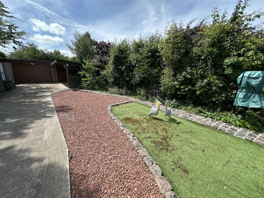 Images for Moor View Drive, Bingley