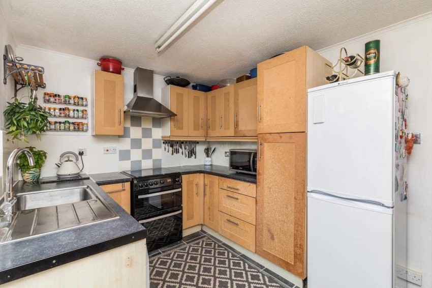 Images for Sycamore Avenue,,Horsham