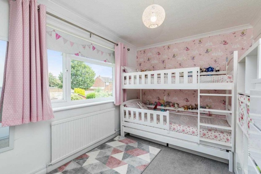 Images for Sycamore Avenue,,Horsham