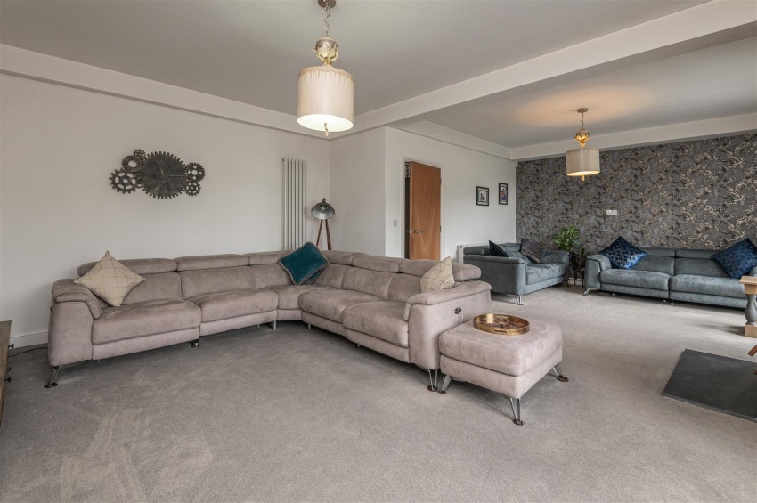 Images for Broomfield Road, Fixby, HD2