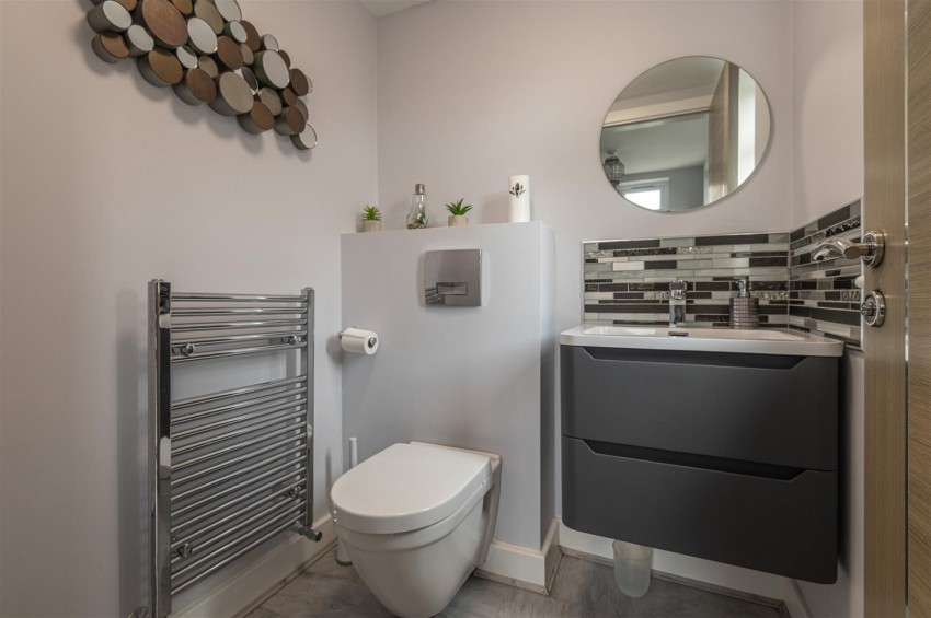 Images for Broomfield Road, Fixby, HD2