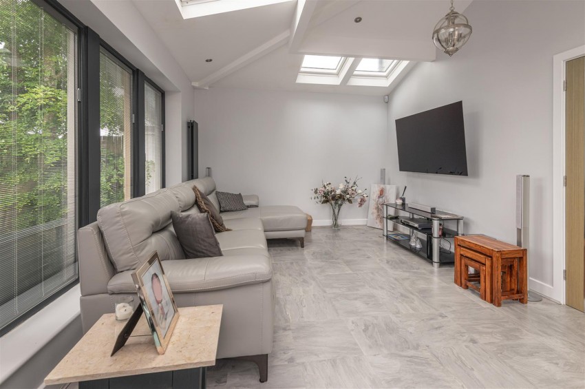 Images for Broomfield Road, Fixby, HD2