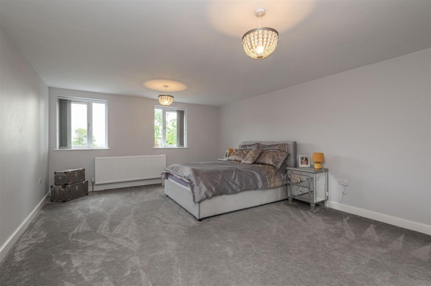 Images for Broomfield Road, Fixby, HD2