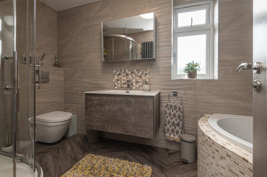 Images for Broomfield Road, Fixby, HD2