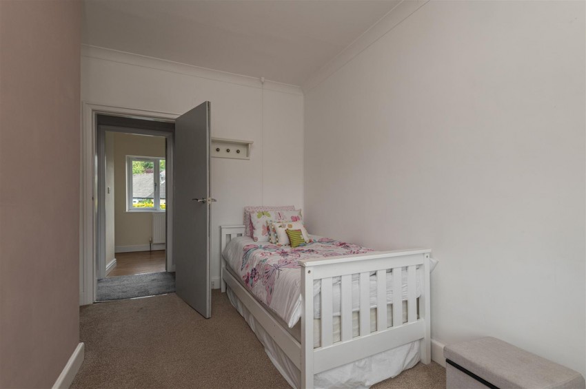 Images for Broomfield Road, Fixby, HD2