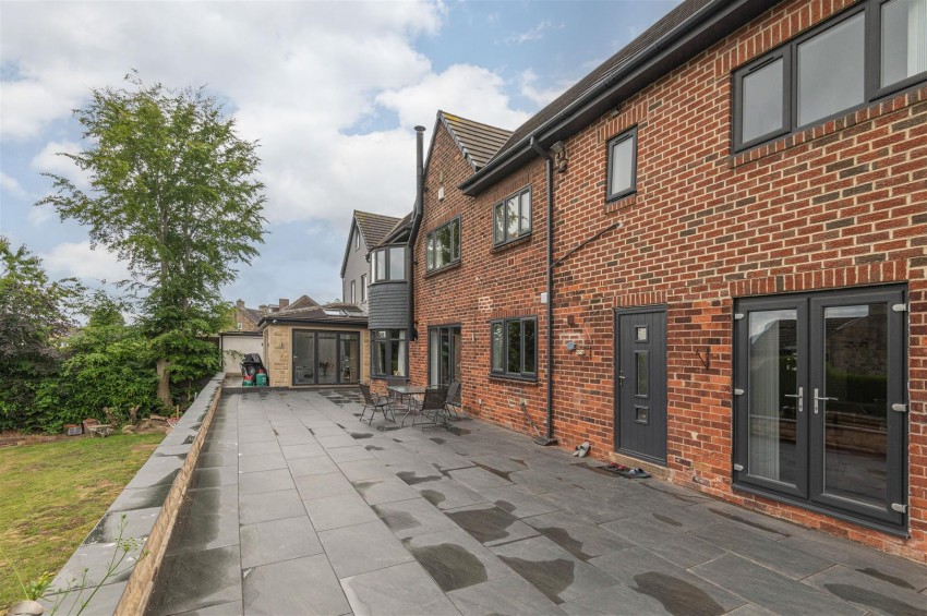 Images for Broomfield Road, Fixby, HD2