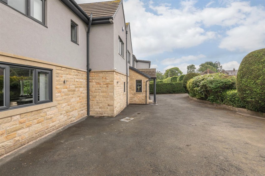 Images for Broomfield Road, Fixby, HD2