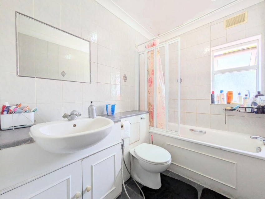 Images for Wykeham Road, Harrow