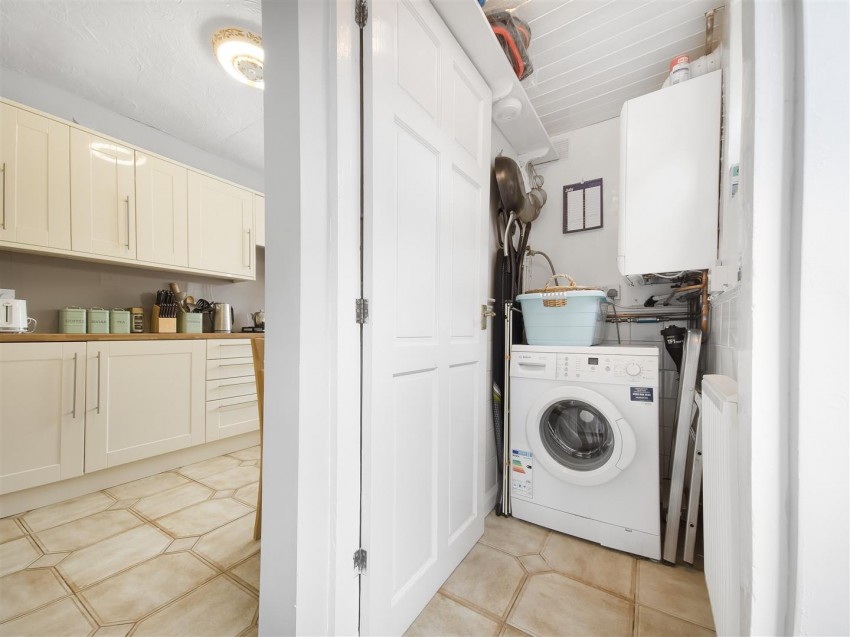 Images for Springfield Road, Midway