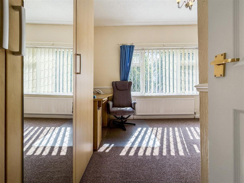 Images for Springfield Road, Midway