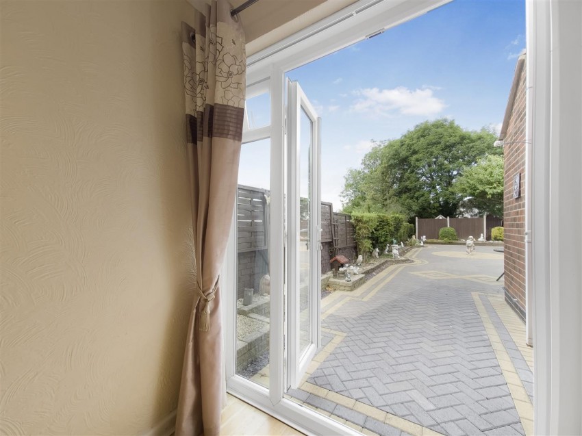 Images for Springfield Road, Midway