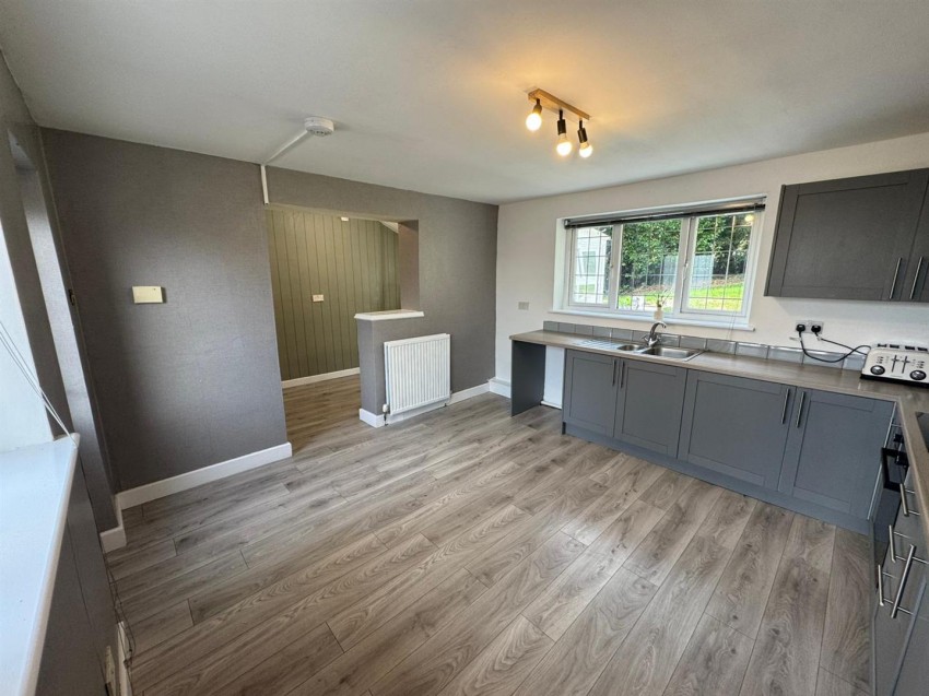 Images for Mayfield Drive, Sandbeds