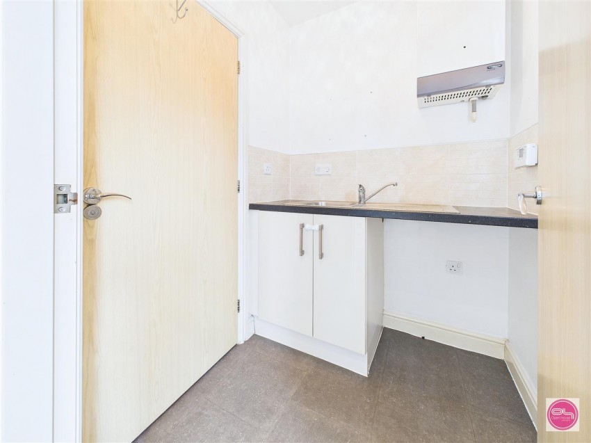 Images for Blakeholme Court, Burton-On-Trent
