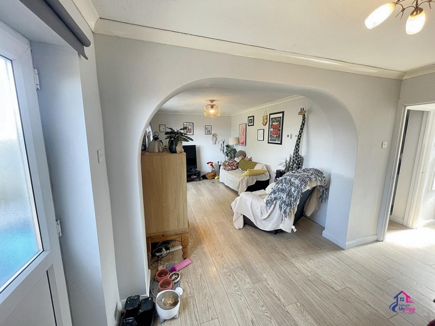 Images for Fifth Avenue, Grantham