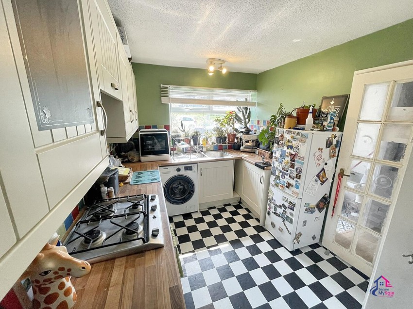 Images for Fifth Avenue, Grantham
