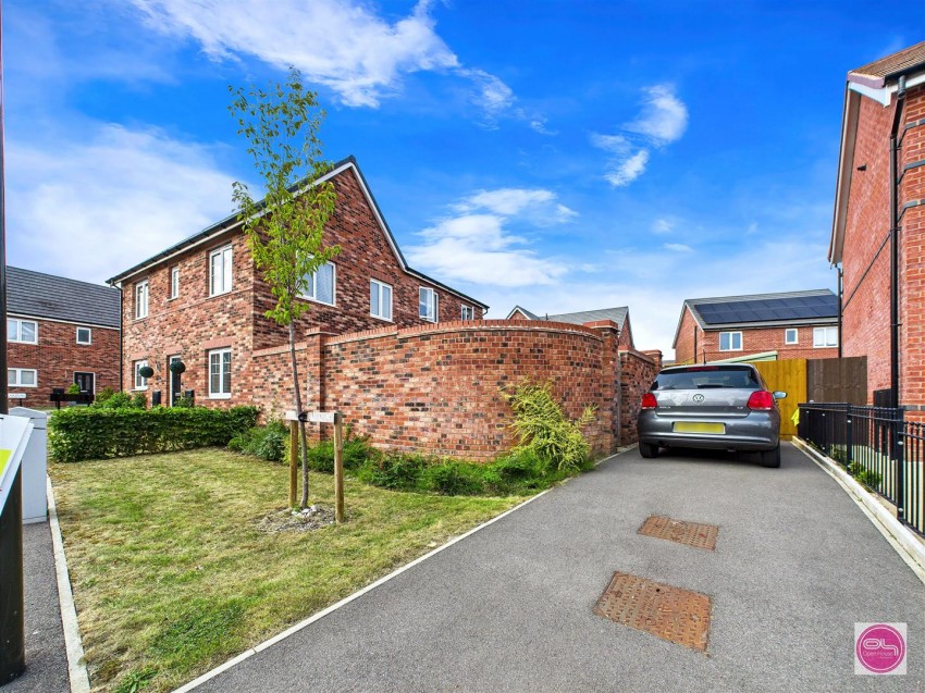 Images for Coral Lane, Newhall
