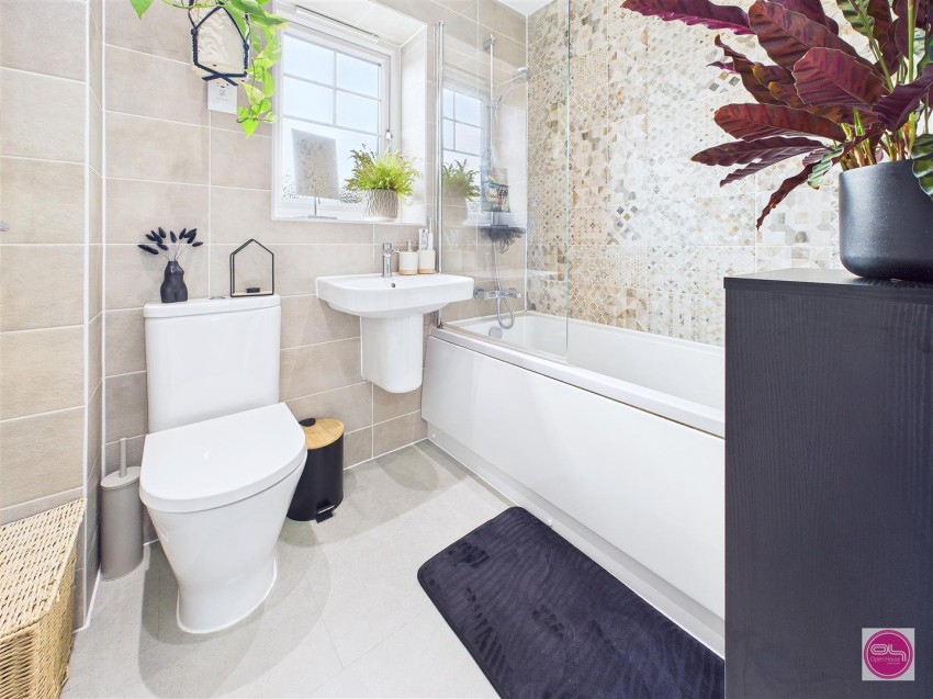 Images for Coral Lane, Newhall