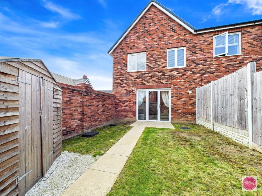 Images for Coral Lane, Newhall