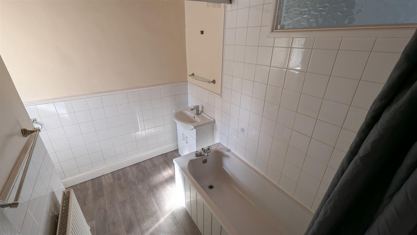 Images for Hainworth Wood Road, Keighley