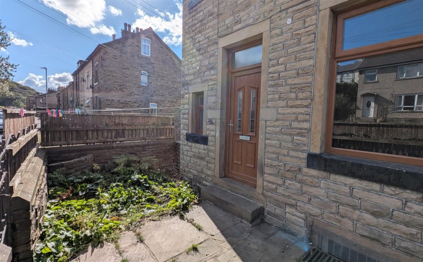 Images for Hainworth Wood Road, Keighley