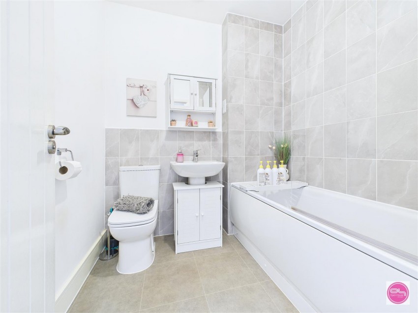 Images for Skylark Drive, Branston