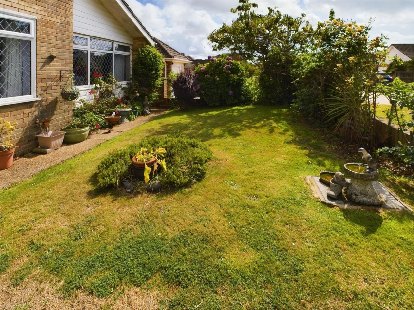 Images for Bee Road Peacehaven