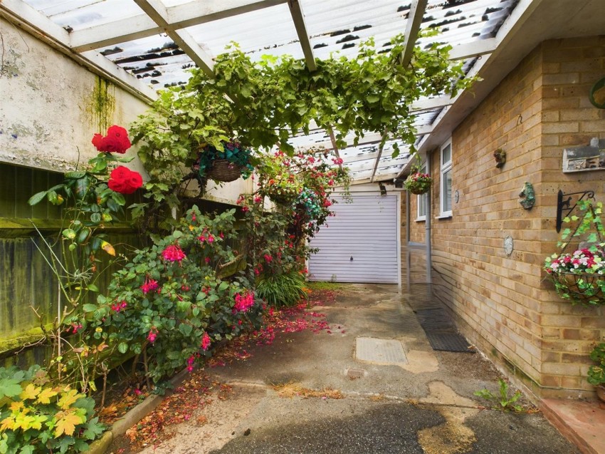 Images for Bee Road Peacehaven