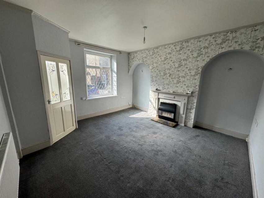 Images for Staveley Road