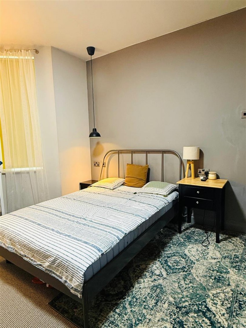 Images for Room 1, Elm Vale, Liverpool