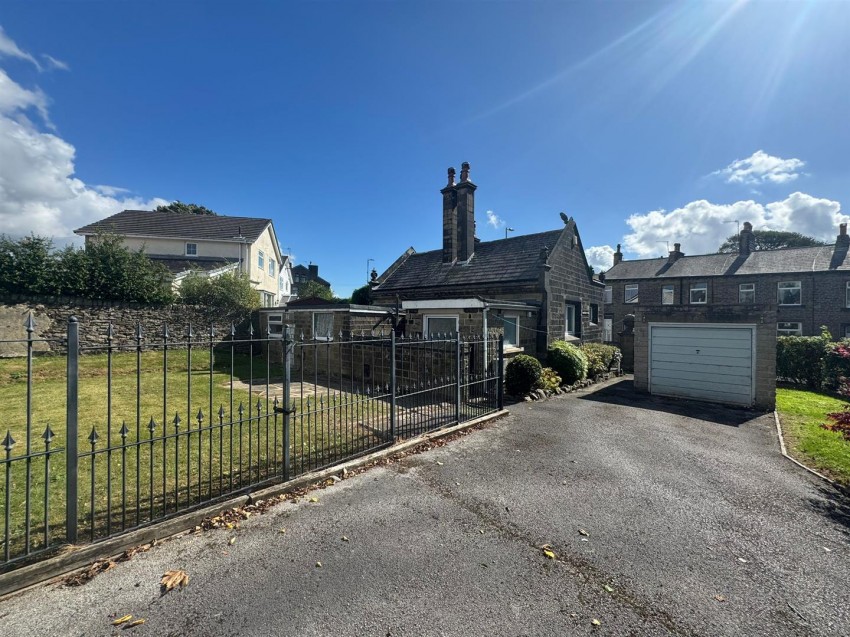 Images for Lees Lane, Haworth, Keighley