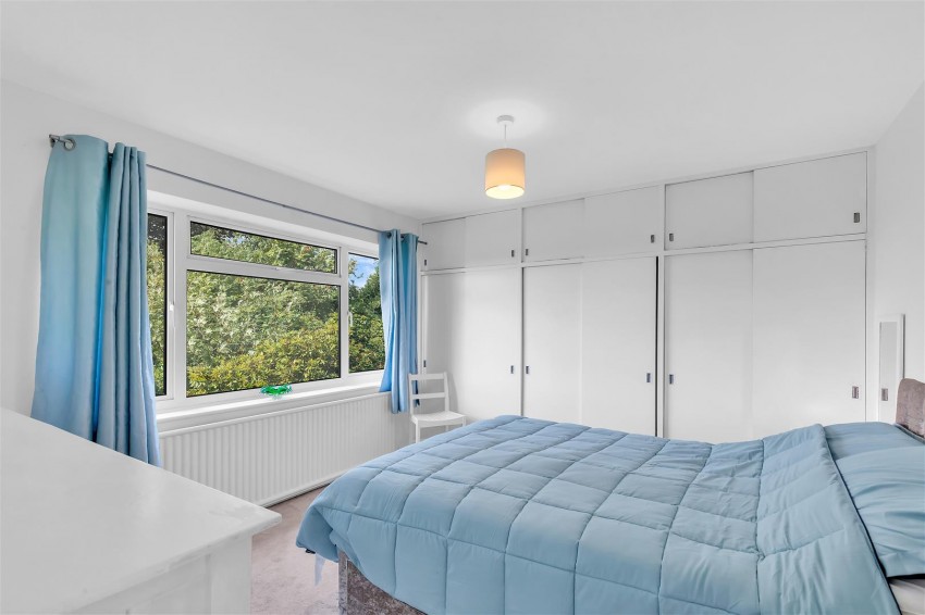 Images for Potters Croft, Horsham