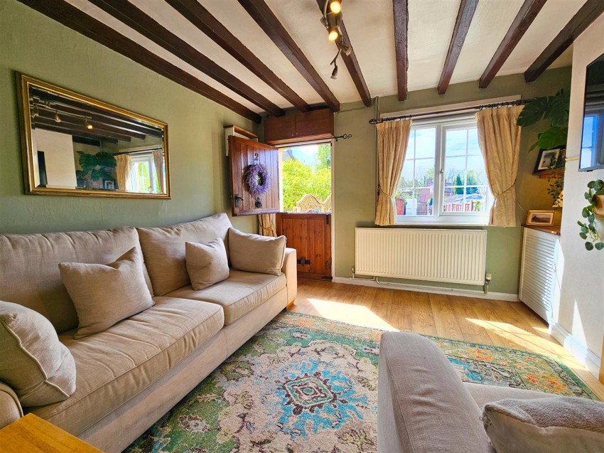 Images for Oddfellows Row, High Street, Measham