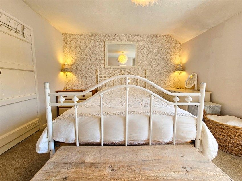 Images for Oddfellows Row, High Street, Measham