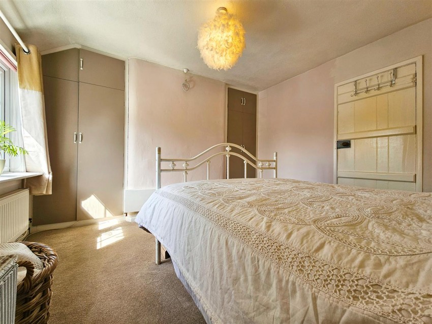Images for Oddfellows Row, High Street, Measham