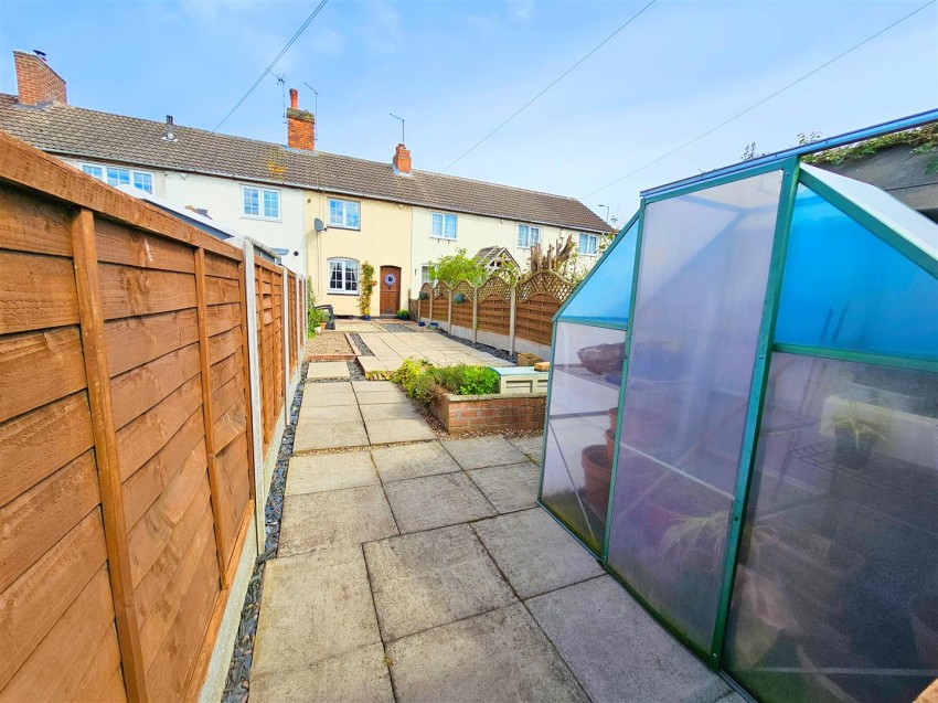 Images for Oddfellows Row, High Street, Measham