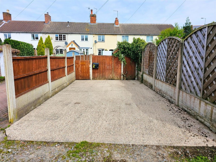 Images for Oddfellows Row, High Street, Measham