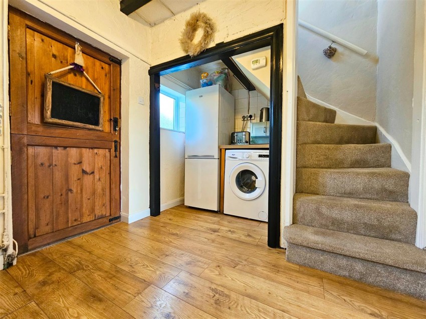 Images for Oddfellows Row, High Street, Measham