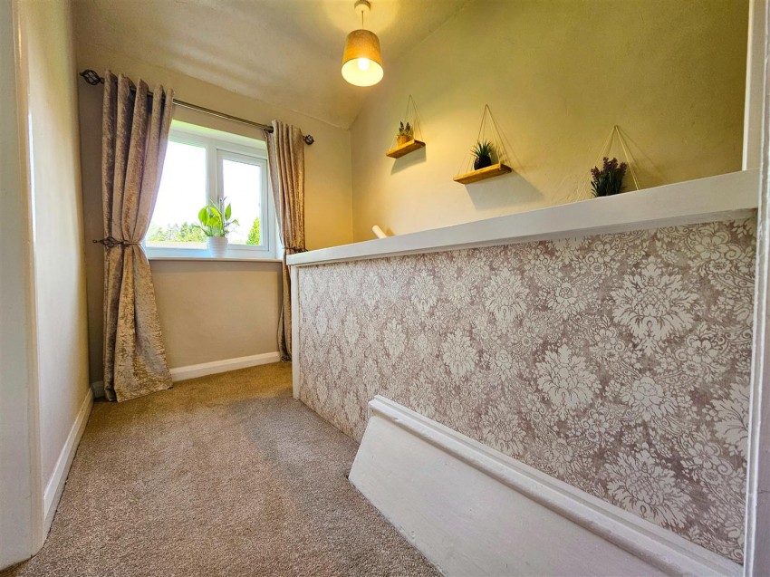 Images for Oddfellows Row, High Street, Measham