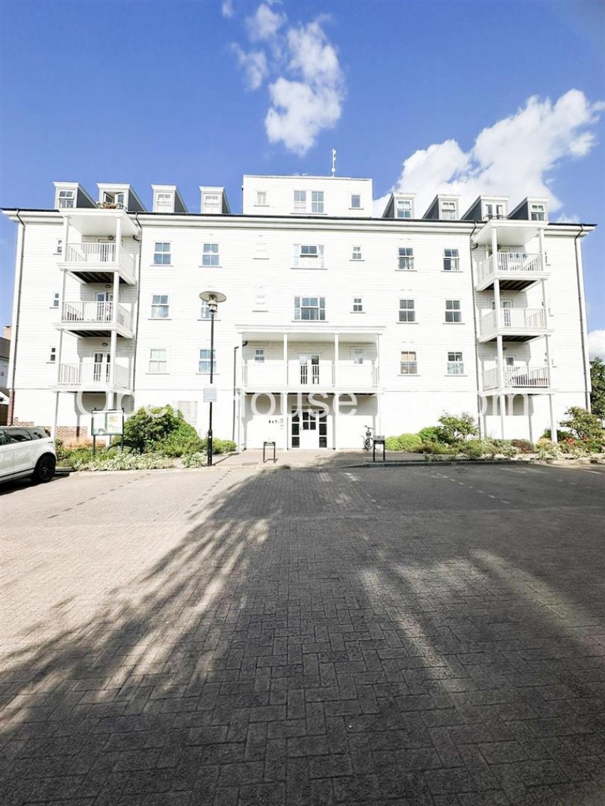 Images for Beaumont Drive, Worcester Park