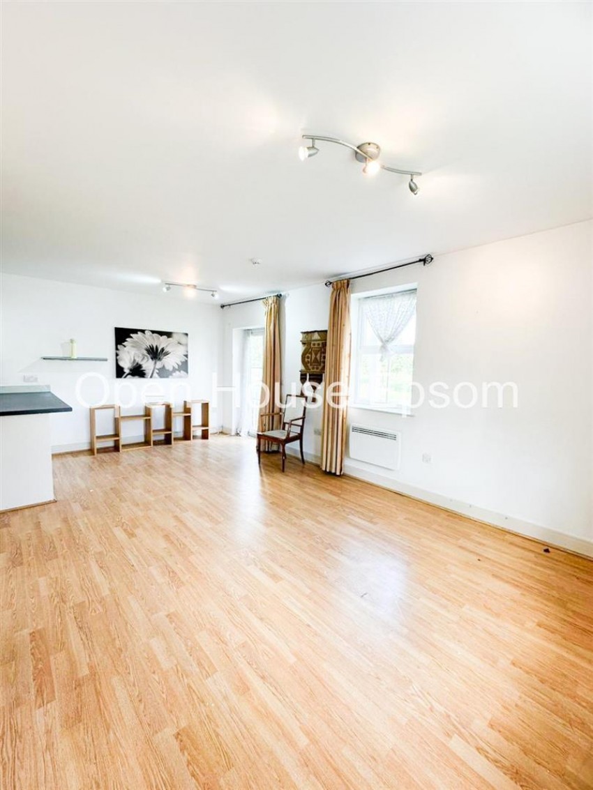 Images for Beaumont Drive, Worcester Park